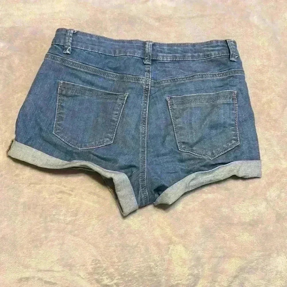 Forever  21 Jean Shorts Size 28 - Picture 3 of 3